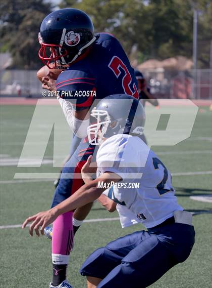 Thumbnail 2 in Bellarmine-Jefferson vs Lighthouse Christian photogallery.