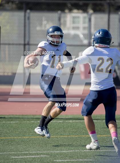 Thumbnail 2 in Bellarmine-Jefferson vs Lighthouse Christian photogallery.