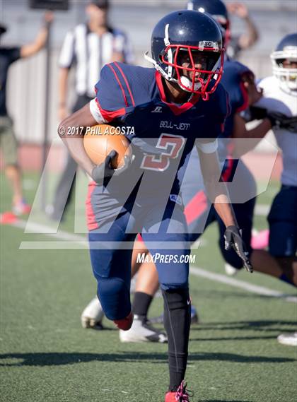 Thumbnail 1 in Bellarmine-Jefferson vs Lighthouse Christian photogallery.