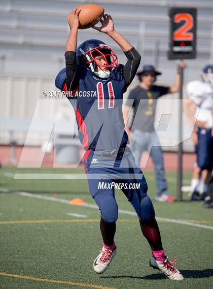 Thumbnail 3 in Bellarmine-Jefferson vs Lighthouse Christian photogallery.