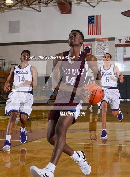 Thumbnail 3 in Cinco Ranch vs Angleton (McDonald's Texas Invitational) photogallery.