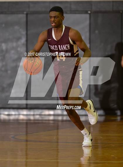 Thumbnail 3 in Cinco Ranch vs Angleton (McDonald's Texas Invitational) photogallery.