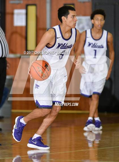 Thumbnail 3 in Cinco Ranch vs Angleton (McDonald's Texas Invitational) photogallery.