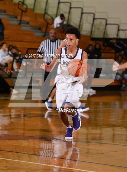 Thumbnail 3 in Cinco Ranch vs Angleton (McDonald's Texas Invitational) photogallery.