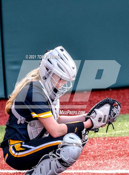 Thumbnail 1 in Shawnee Mission West @ Olathe East photogallery.