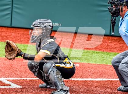 Thumbnail 1 in Shawnee Mission West @ Olathe East photogallery.