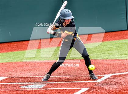 Thumbnail 3 in Shawnee Mission West @ Olathe East photogallery.