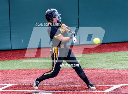 Thumbnail 2 in Shawnee Mission West @ Olathe East photogallery.