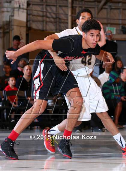 Thumbnail 1 in Santa Monica vs. Village Christian (Jordan Take Flight Challenge) photogallery.