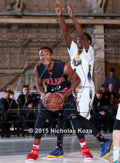 Thumbnail 3 in Santa Monica vs. Village Christian (Jordan Take Flight Challenge) photogallery.