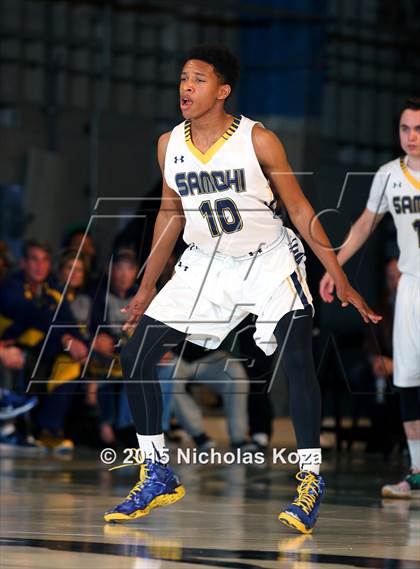 Thumbnail 2 in Santa Monica vs. Village Christian (Jordan Take Flight Challenge) photogallery.