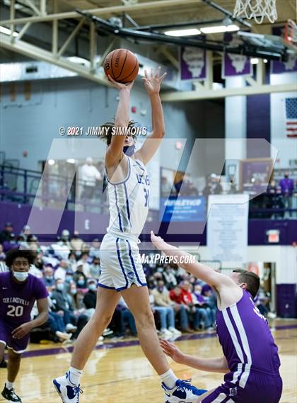 Thumbnail 3 in Quincy @ Collinsville (Prairie Farms Holiday Classic) photogallery.