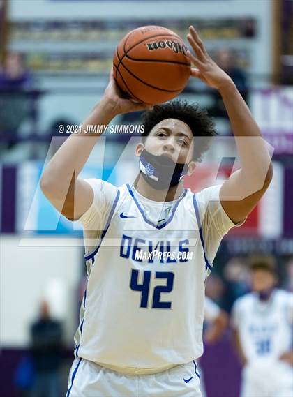 Thumbnail 1 in Quincy @ Collinsville (Prairie Farms Holiday Classic) photogallery.