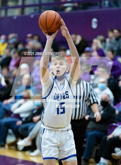 Thumbnail 2 in Quincy @ Collinsville (Prairie Farms Holiday Classic) photogallery.