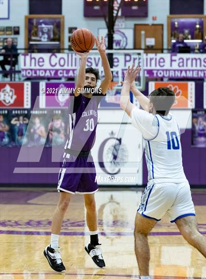 Thumbnail 3 in Quincy @ Collinsville (Prairie Farms Holiday Classic) photogallery.