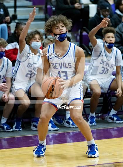 Thumbnail 1 in Quincy @ Collinsville (Prairie Farms Holiday Classic) photogallery.