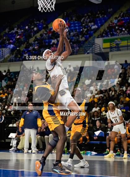 Thumbnail 1 in Lancaster vs North Augusta (SCHSL 4A Final) photogallery.