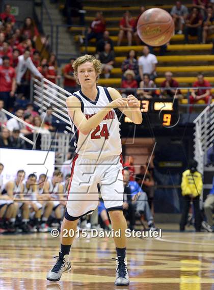 Thumbnail 2 in Damien vs. Campolindo (CIF State D3 Final) photogallery.