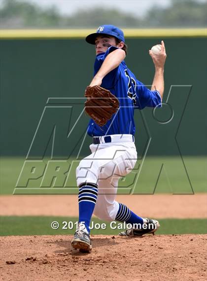 Thumbnail 2 in MacArthur [Douglas] vs New Braunfels (UIL 6A Bi-District) photogallery.