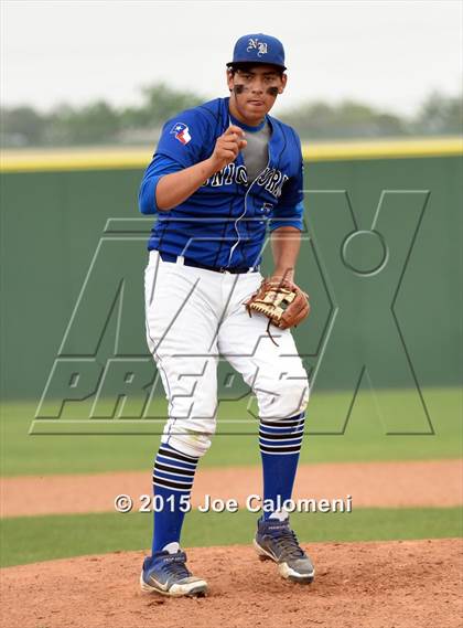 Thumbnail 2 in MacArthur [Douglas] vs New Braunfels (UIL 6A Bi-District) photogallery.