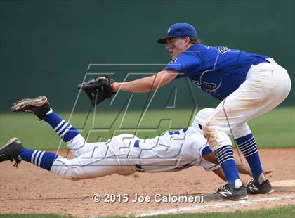 Thumbnail 1 in MacArthur [Douglas] vs New Braunfels (UIL 6A Bi-District) photogallery.