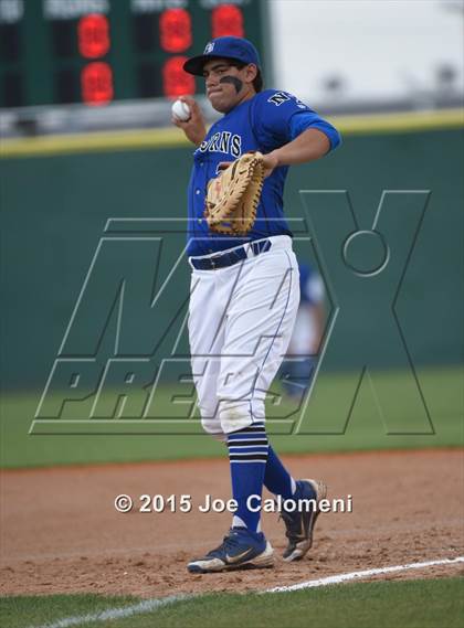Thumbnail 1 in MacArthur [Douglas] vs New Braunfels (UIL 6A Bi-District) photogallery.