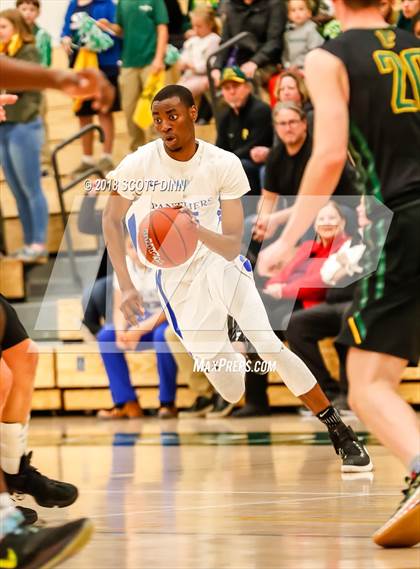 Thumbnail 1 in Pinewood vs Woodside Priory (CIF CCS D5 Finals) photogallery.