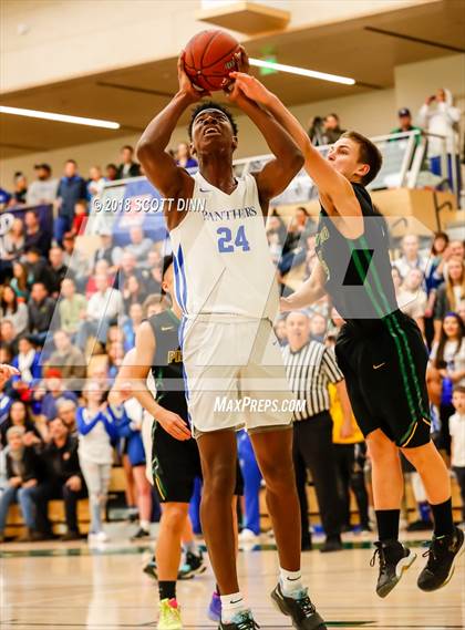 Thumbnail 1 in Pinewood vs Woodside Priory (CIF CCS D5 Finals) photogallery.