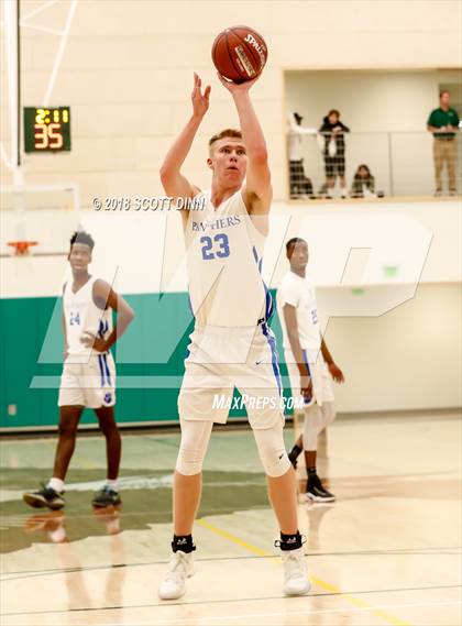 Thumbnail 2 in Pinewood vs Woodside Priory (CIF CCS D5 Finals) photogallery.