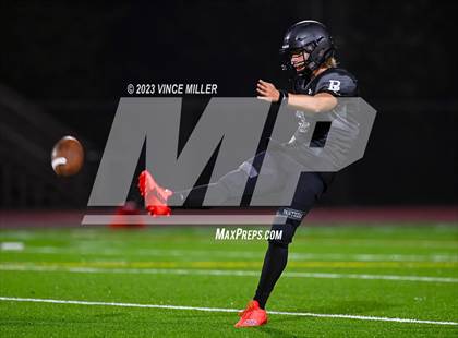 Thumbnail 3 in Tahoma @ Bonney Lake photogallery.