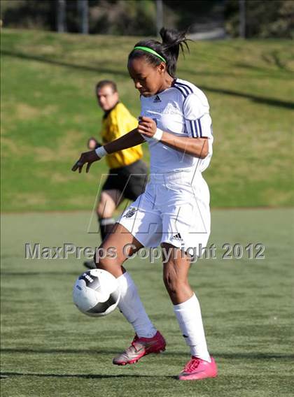 Thumbnail 3 in St. Genevieve vs Rolling Hills Prep (CIF SS Playoffs) photogallery.