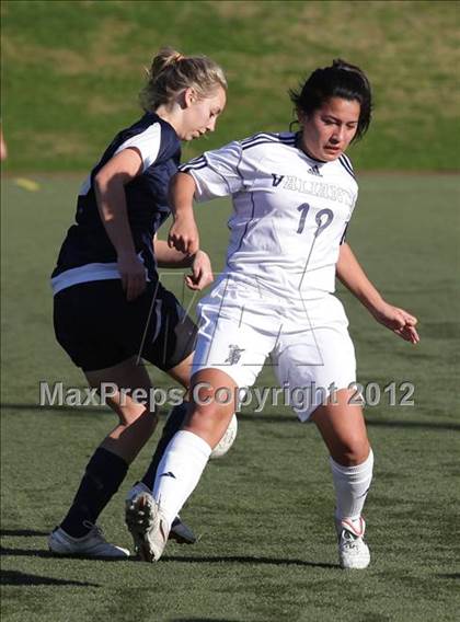 Thumbnail 2 in St. Genevieve vs Rolling Hills Prep (CIF SS Playoffs) photogallery.