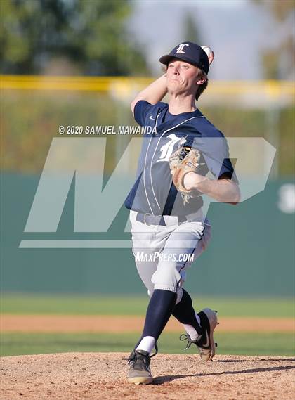 Thumbnail 1 in Loyola @  Harvard-Westlake photogallery.