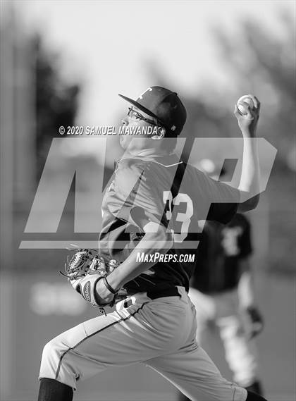 Thumbnail 2 in Loyola @  Harvard-Westlake photogallery.