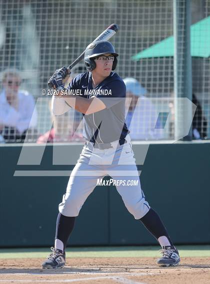 Thumbnail 3 in Loyola @  Harvard-Westlake photogallery.