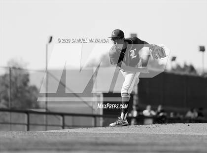 Thumbnail 3 in Loyola @  Harvard-Westlake photogallery.