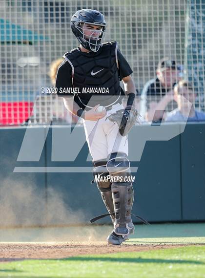 Thumbnail 3 in Loyola @  Harvard-Westlake photogallery.