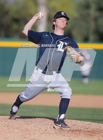 Thumbnail 2 in Loyola @  Harvard-Westlake photogallery.