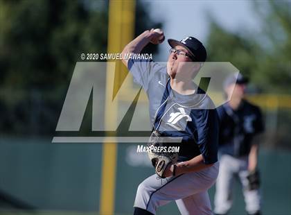 Thumbnail 3 in Loyola @  Harvard-Westlake photogallery.