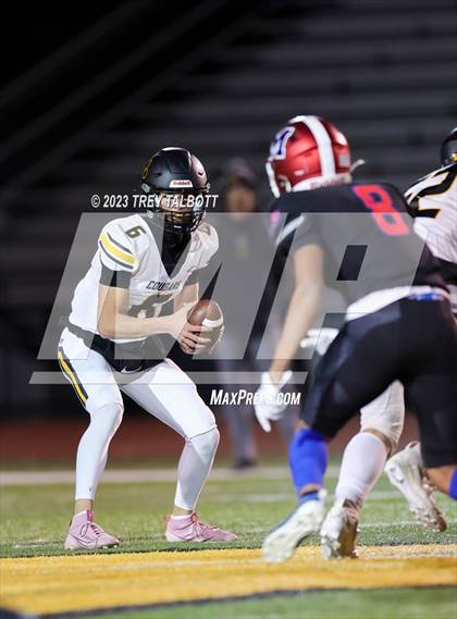 Thumbnail 2 in Honeoye Falls-Lima vs. Monroe photogallery.