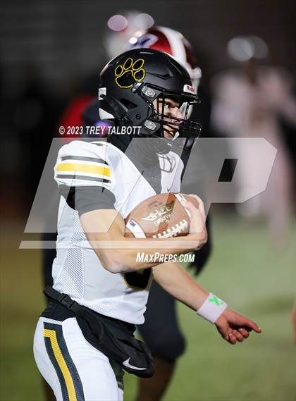 Thumbnail 3 in Honeoye Falls-Lima vs. Monroe photogallery.