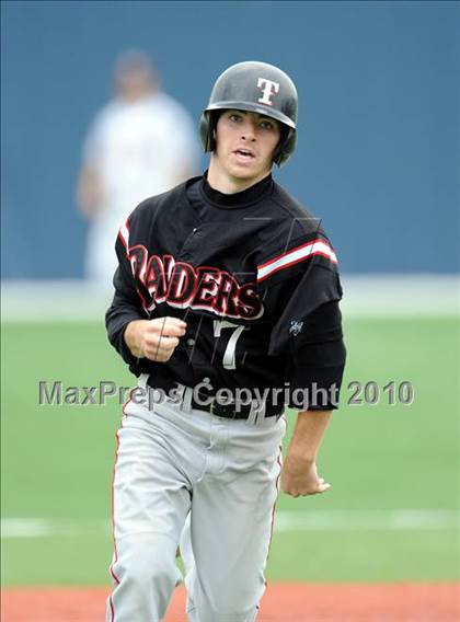 Thumbnail 1 in Sachse vs. Lee (Texas 5A Region II Playoffs) photogallery.