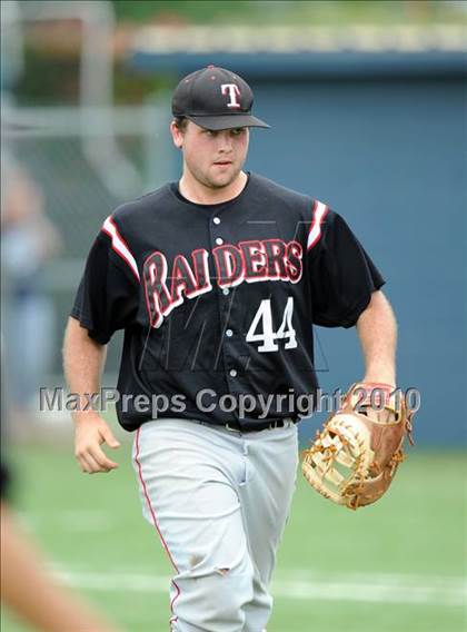 Thumbnail 2 in Sachse vs. Lee (Texas 5A Region II Playoffs) photogallery.