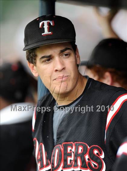 Thumbnail 2 in Sachse vs. Lee (Texas 5A Region II Playoffs) photogallery.