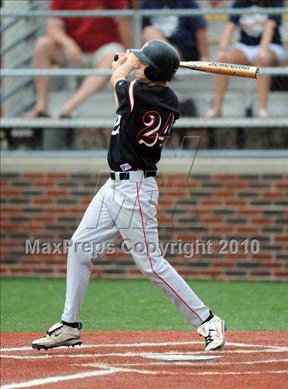 Thumbnail 3 in Sachse vs. Lee (Texas 5A Region II Playoffs) photogallery.