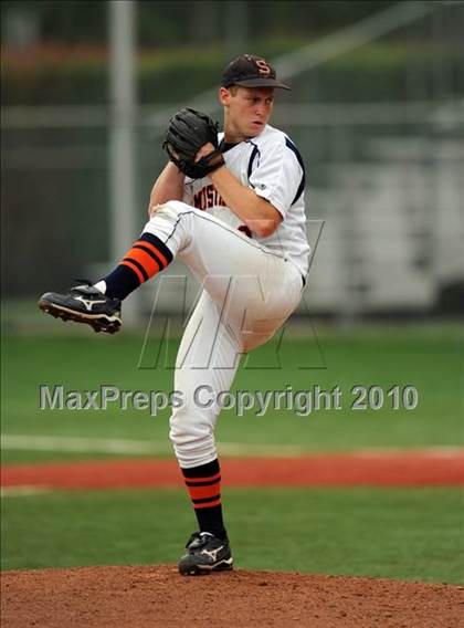Thumbnail 2 in Sachse vs. Lee (Texas 5A Region II Playoffs) photogallery.