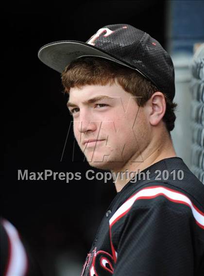 Thumbnail 1 in Sachse vs. Lee (Texas 5A Region II Playoffs) photogallery.
