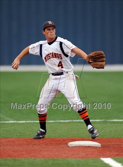 Thumbnail 3 in Sachse vs. Lee (Texas 5A Region II Playoffs) photogallery.