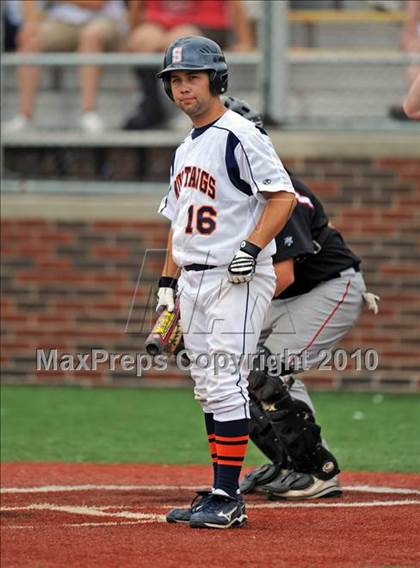 Thumbnail 3 in Sachse vs. Lee (Texas 5A Region II Playoffs) photogallery.
