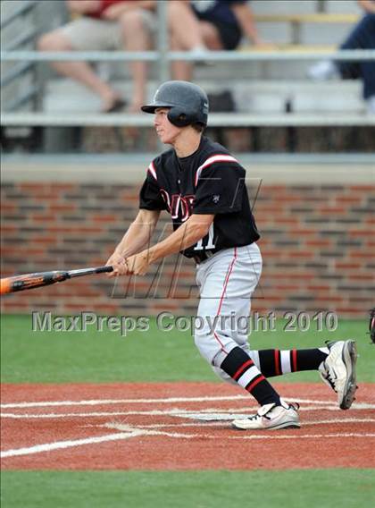 Thumbnail 3 in Sachse vs. Lee (Texas 5A Region II Playoffs) photogallery.